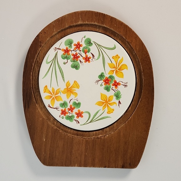 Vintage Mid Century Modern Wood Cheese Charcuterie Board - Retro ceramic tile - Picture 13 of 16